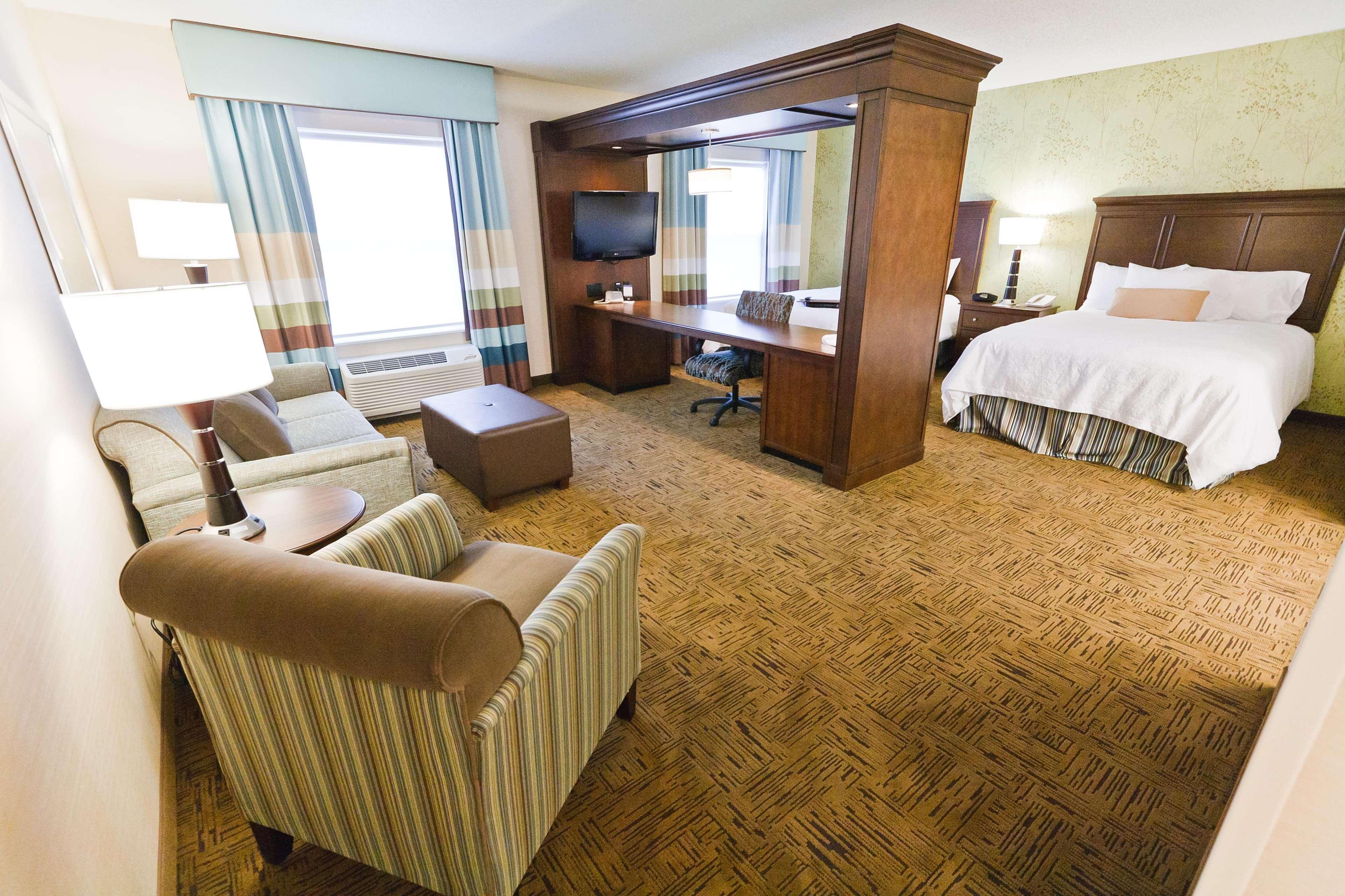Hampton & Hotel 3*