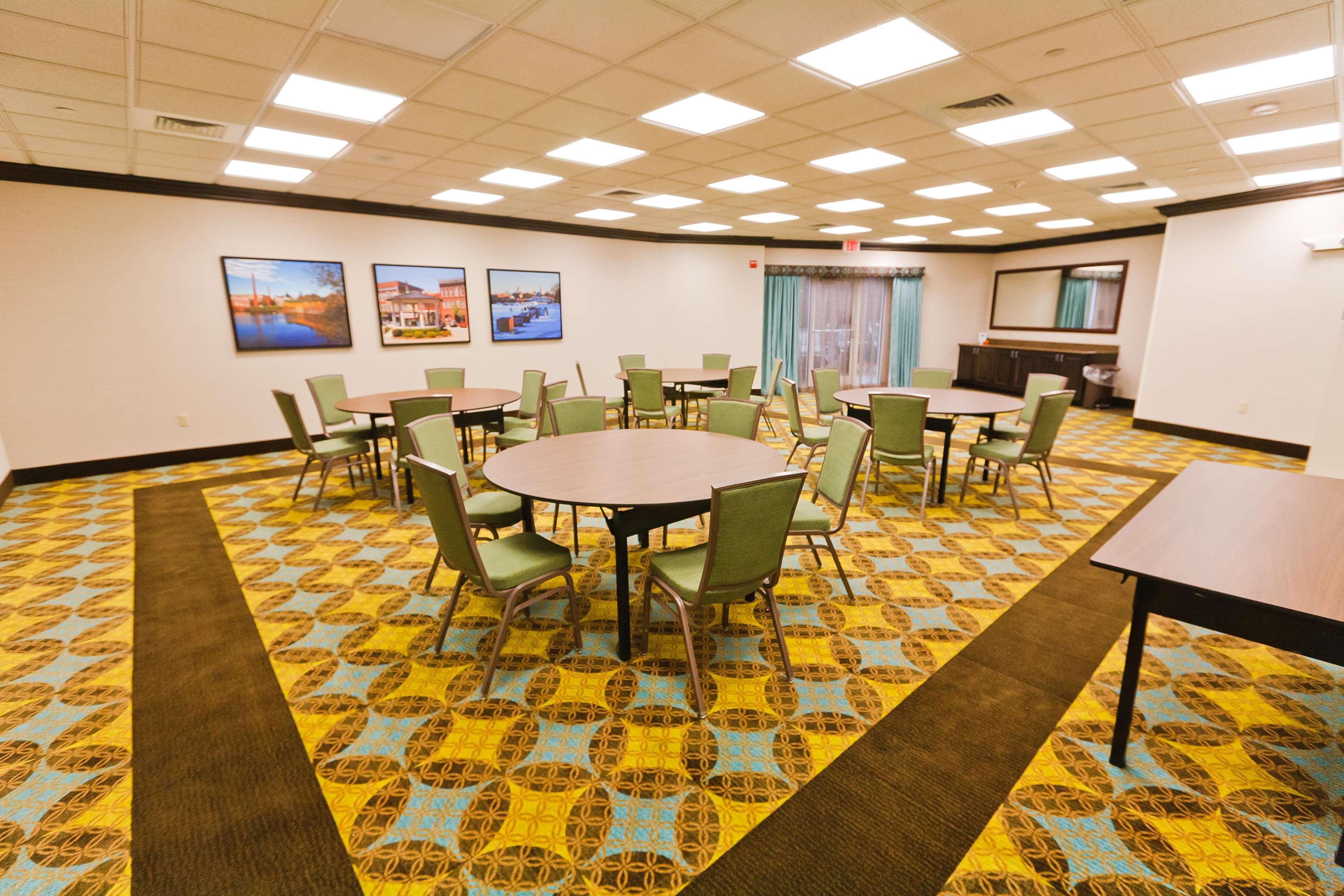 Hampton & Hotel Exeter