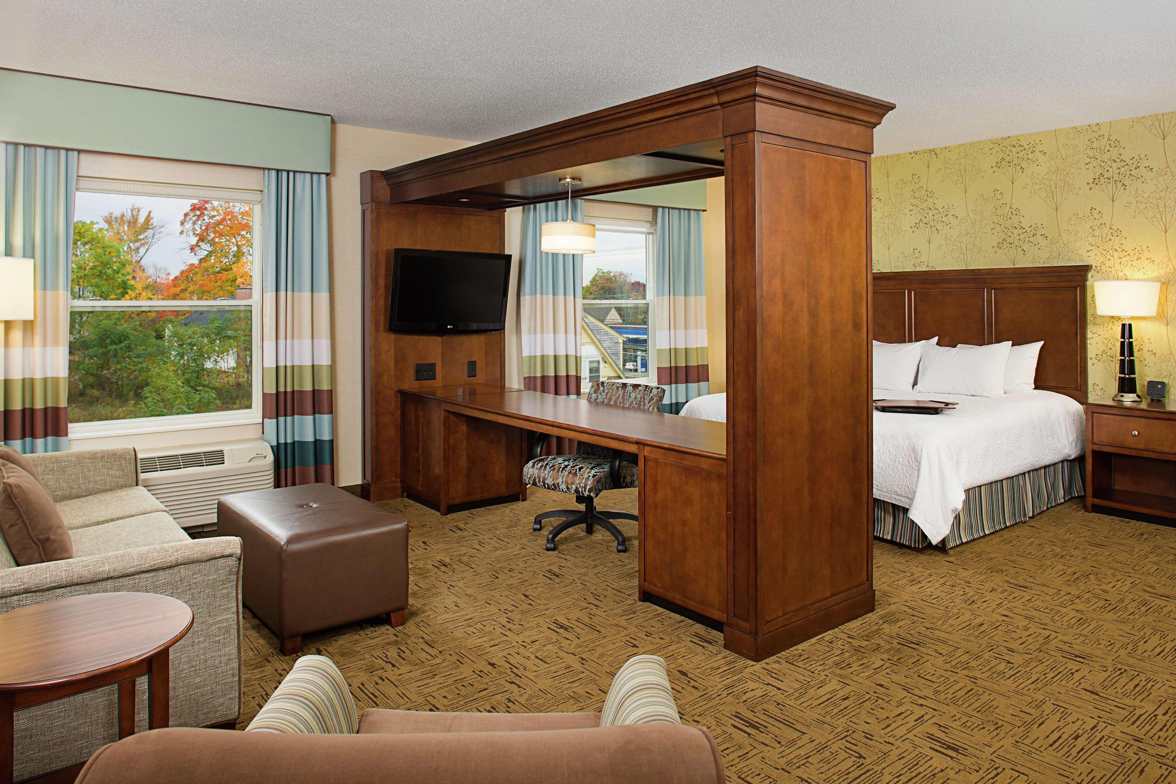 Hampton & Hotel 3*