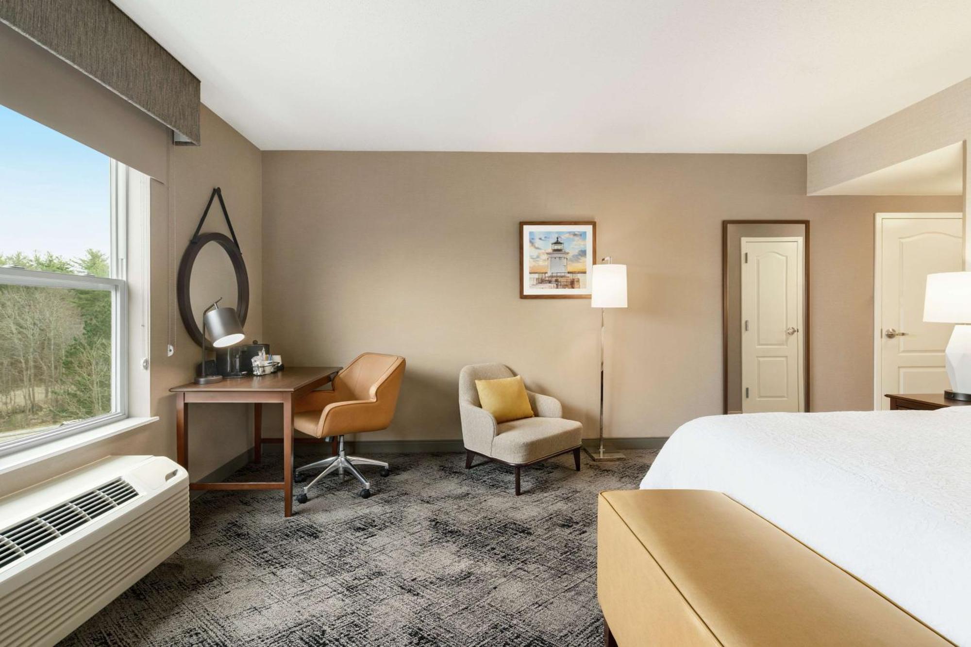 Hampton & Hotel 3*